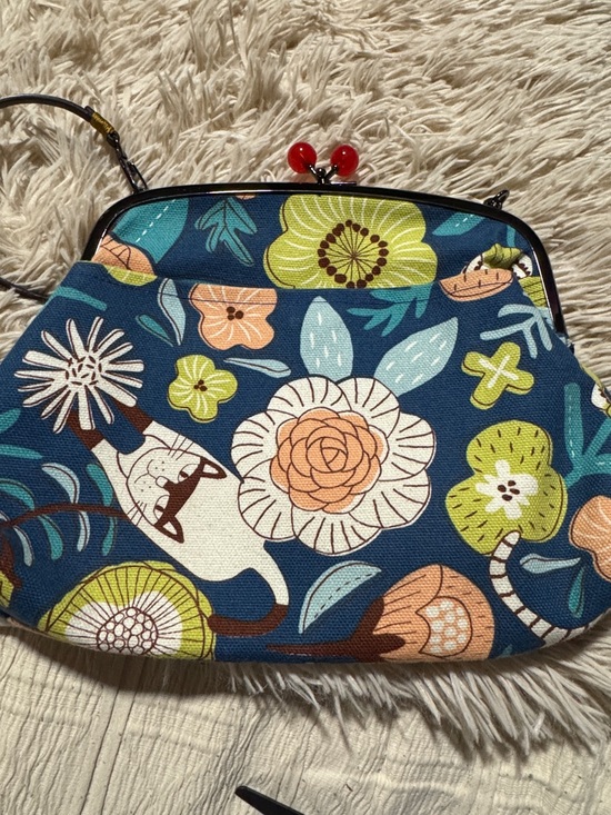 Source Unknown Blue Floral Kiss-Lock Wristlet Clutch - Picture 6 of 9